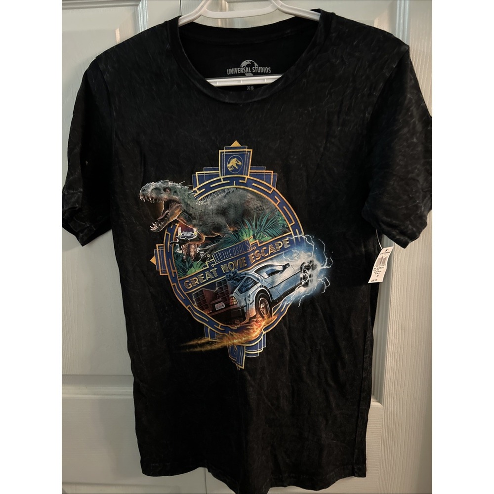 NWT Universal Studios City Walk Great Movie‎ Escape Tshirt XS